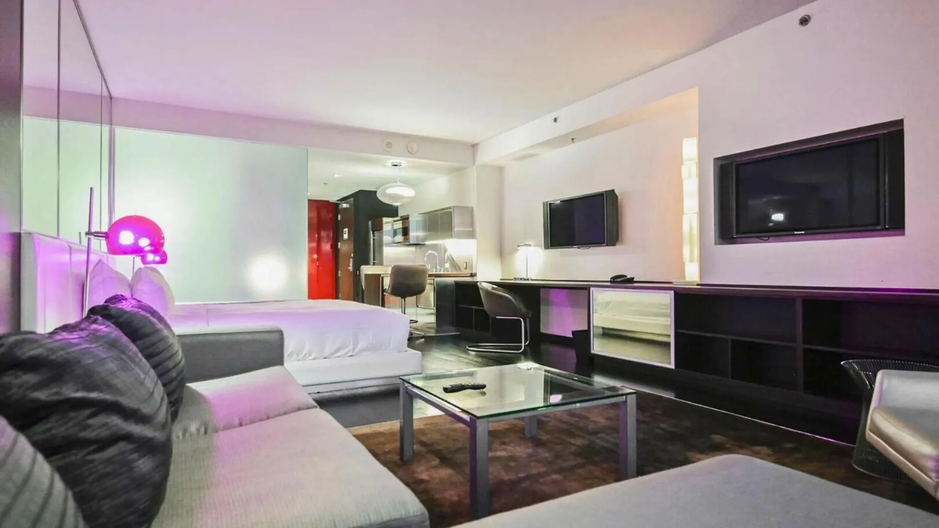 Vista Balcony Collection - Stripsuite Palms Place Hotel, Resort & Casino Hotel